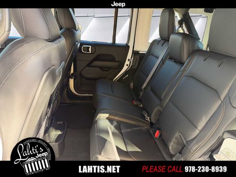 New 2026 Jeep Wrangler Unlimited Sahara image 11