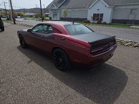 Used 2018 Dodge Challenger T/A RWD image 6