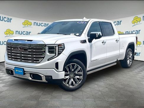 Used 2024 GMC Sierra 1500 Denali w/ Denali Reserve Package AWD/4WD image 3