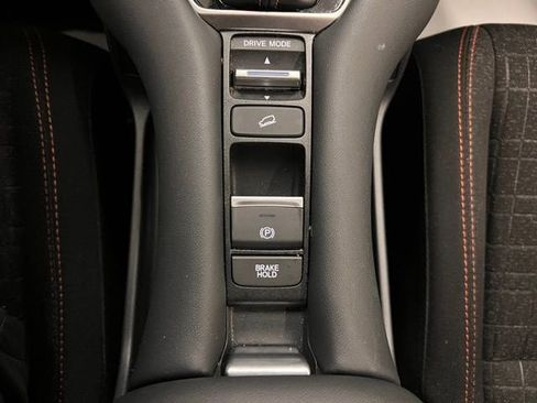 Used 2025 Honda HR-V Sport image 25