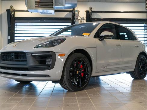Certified 2025 Porsche Macan GTS AWD/4WD image 1