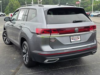 Used 2025 Volkswagen Atlas SE FWD video 3