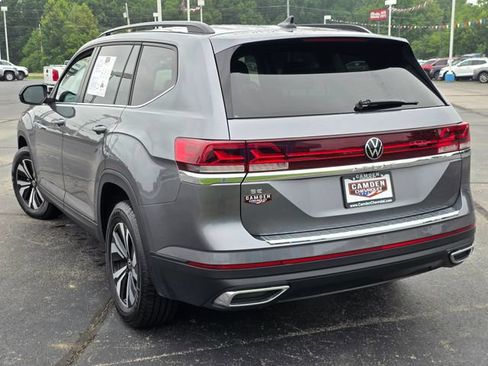 Used 2025 Volkswagen Atlas SE FWD image 3