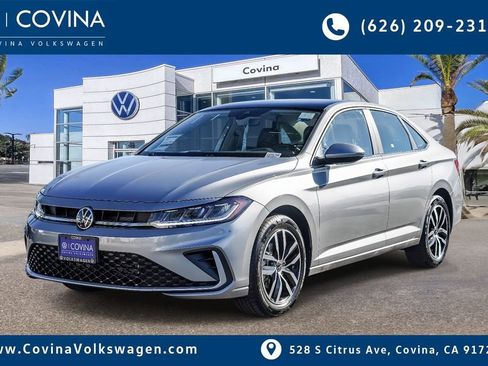 New 2026 Volkswagen Jetta SE image 3