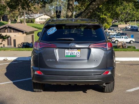 Used 2018 Toyota RAV4 LE w/ All Weather Liner Package image 11