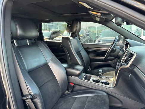 Used 2014 Jeep Grand Cherokee Altitude AWD/4WD image 15