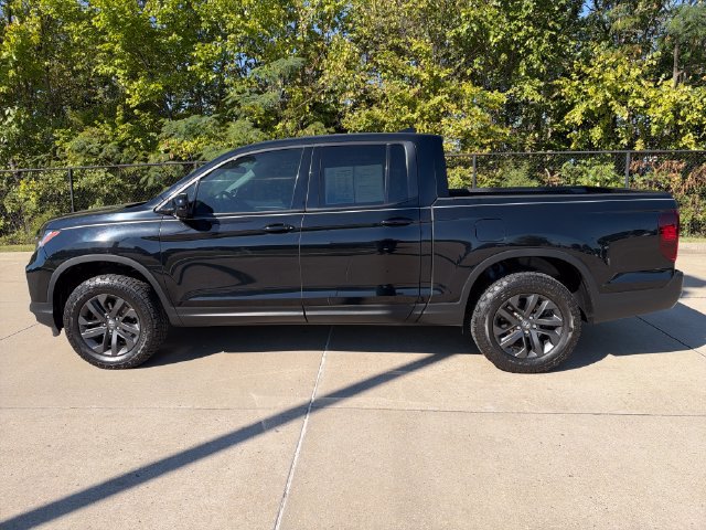 Used 2021 Honda Ridgeline Sport image 2