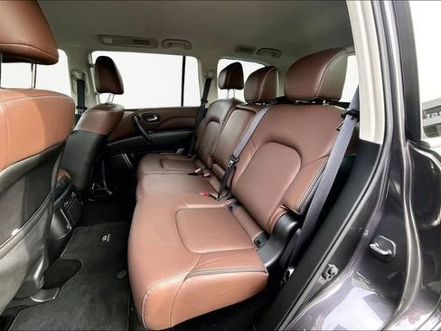 Used 2023 INFINITI QX80 Premium Select w/ Cargo Package image 16