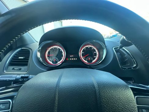 Used 2019 Dodge Grand Caravan SXT FWD image 25