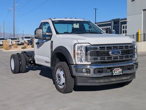 New 2025 Ford F550 4x4 Regular Cab Super Duty image 1