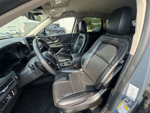 Used 2023 Lincoln Corsair AWD w/ Equipment Group 101A image 19