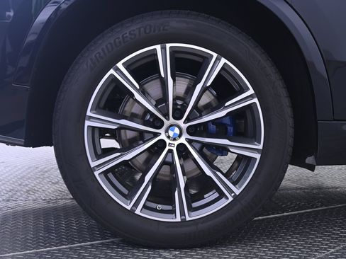 Used 2025 BMW X5 xDrive40i w/ Executive Package AWD/4WD image 13