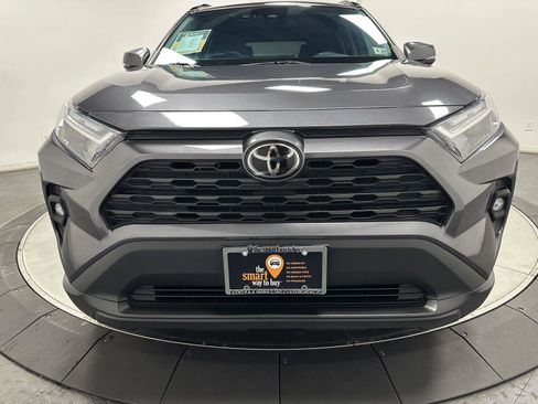 Used 2022 Toyota RAV4 XLE Premium AWD/4WD image 5