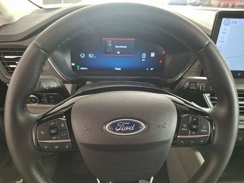 Used 2023 Ford Escape Platinum w/ Premium Technology Package image 20