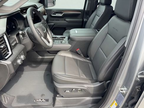 New 2026 GMC Sierra 2500 Denali w/ Denali Reserve Package AWD/4WD image 8