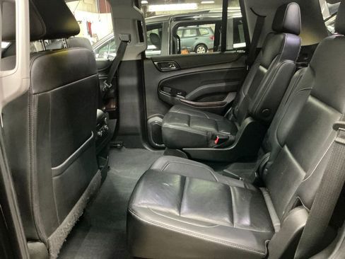 Used 2019 GMC Yukon SLT w/ Graphite Edition image 13