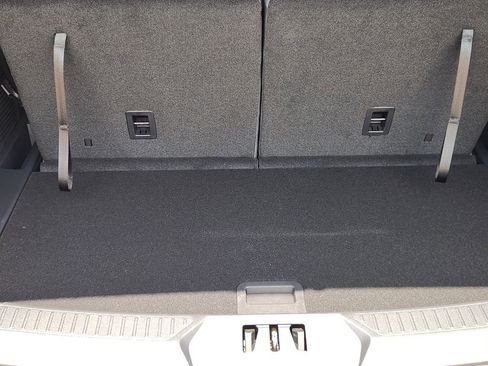 New 2026 Ford Explorer Active RWD image 21