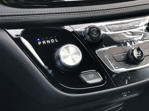 New 2026 Chrysler Pacifica Select w/ S Appearance Package FWD image 28