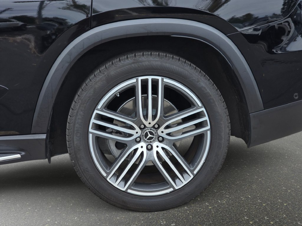 Used 2020 Mercedes-Benz GLS 450 4MATIC image 39
