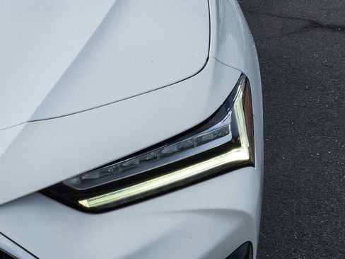 Used 2023 Acura TLX w/ Technology Package FWD image 9