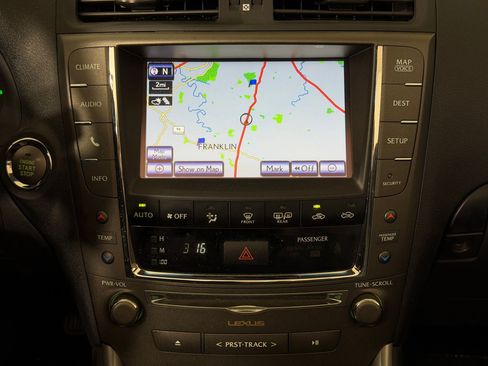 Used 2014 Lexus IS 250C w/ Luxury Package RWD image 17