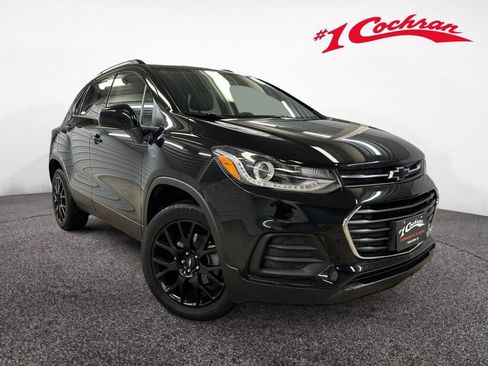 Certified 2022 Chevrolet Trax LT w/ Midnight Edition AWD/4WD image 1