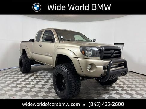 Used 2005 Toyota Tacoma 4x4 Access Cab image 1