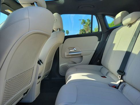 Certified 2025 Mercedes-Benz GLA 250 image 14