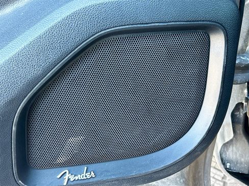 Used 2023 Nissan Titan PRO-4X w/ Pro-4x Convenience Package image 19