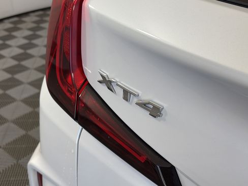 Certified 2024 Cadillac XT4 Luxury w/ Cold Weather Package image 16