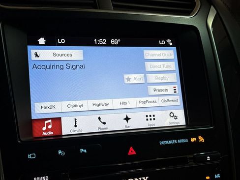Used 2017 Ford Explorer Platinum AWD/4WD image 14