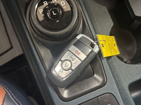 Used 2023 Ford Maverick Lariat w/ Lariat Luxury Package AWD/4WD image 32