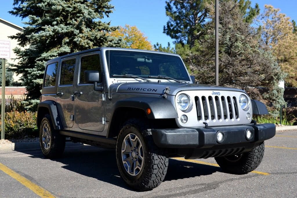 Used 2015 Jeep Wrangler Unlimited Rubicon w/ Dual Top Group AWD/4WD image 5
