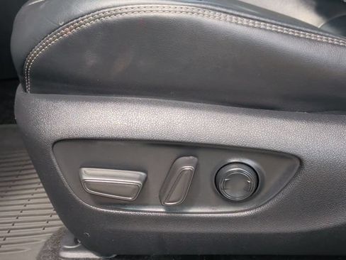 Used 2021 Toyota RAV4 XLE Premium AWD/4WD image 16