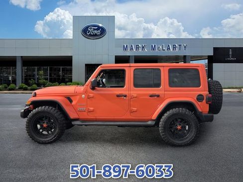 Used 2020 Jeep Wrangler Unlimited Sahara AWD/4WD image 2