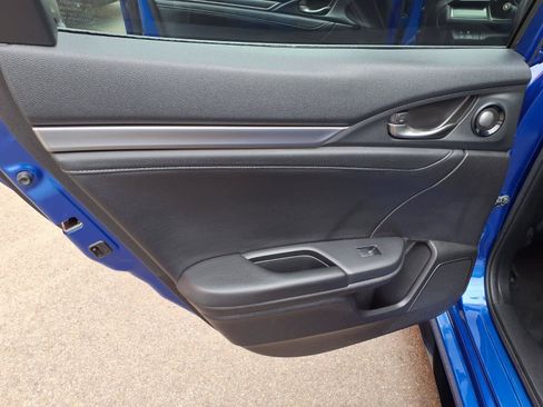 Used 2018 Honda Civic Sport Touring image 10