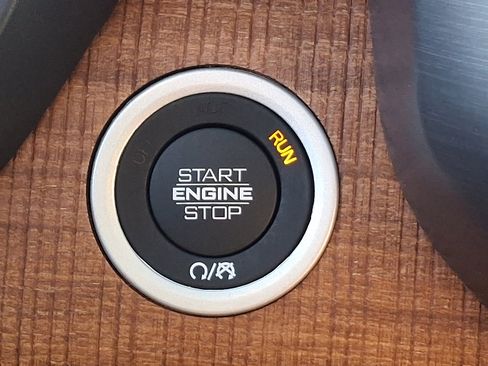 Certified 2021 RAM 1500 Limited image 24