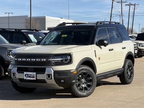 New 2025 Ford Bronco Sport Badlands w/ Badlands Tech Package image 25