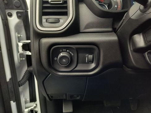 Used 2024 RAM 3500 Tradesman w/ Chrome Appearance Group AWD/4WD image 15
