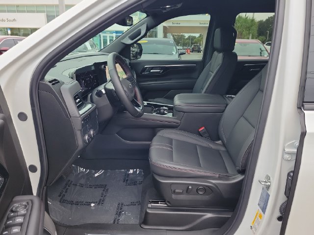 Used 2025 Chevrolet Suburban RST w/ Comfort Package RWD image 18