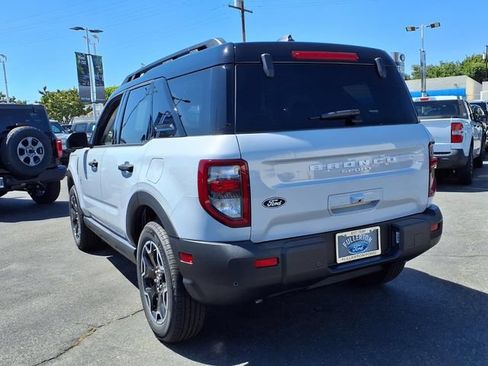 New 2026 Ford Bronco Sport Outer Banks w/ Outer Banks Tech Package+ AWD/4WD image 4