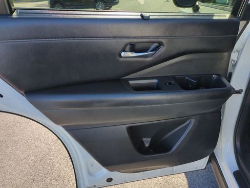 Certified 2022 Nissan Pathfinder SL w/ SL Premium Package image 28