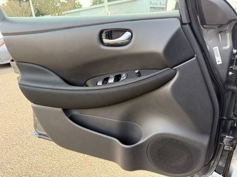 Certified 2023 Nissan Leaf SV Plus image 22