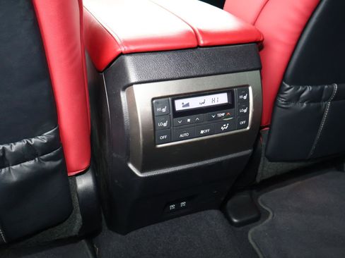 Used 2023 Lexus GX 460 Premium image 14