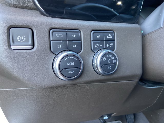 Used 2023 GMC Sierra 1500 SLT w/ SLT Premium Package AWD/4WD image 43