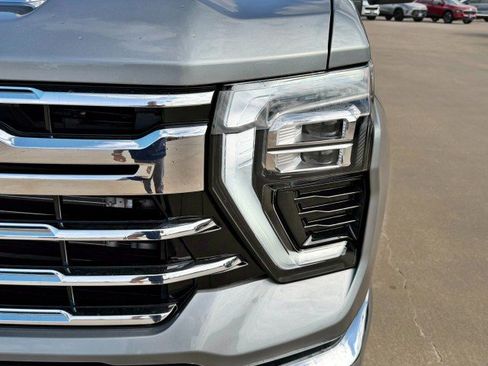 New 2026 Chevrolet Silverado 2500 LTZ w/ LTZ Premium Package image 9