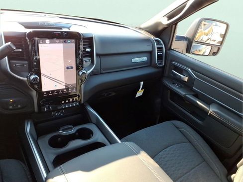 New 2026 RAM 2500 Big Horn AWD/4WD image 11
