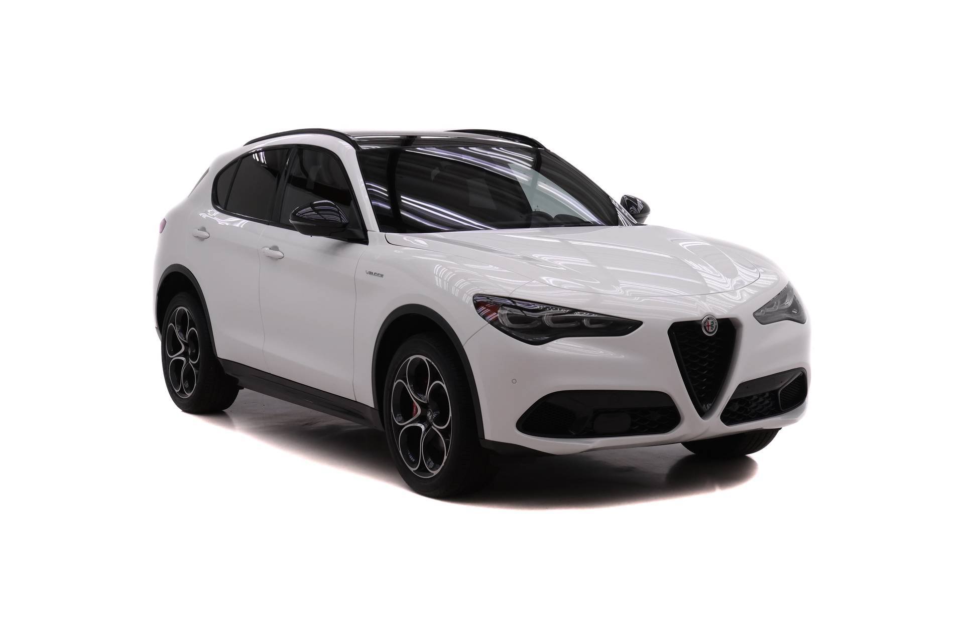 Certified 2024 Alfa Romeo Stelvio Veloce AWD/4WD image 2