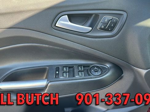 Used 2017 Ford Escape Titanium image 8