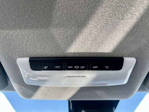 Certified 2025 Nissan Versa SV w/ Trunk Package FWD image 26